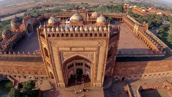 7 Days Golden Triangle with Ranthambore and Pushkar tour From Delhi
