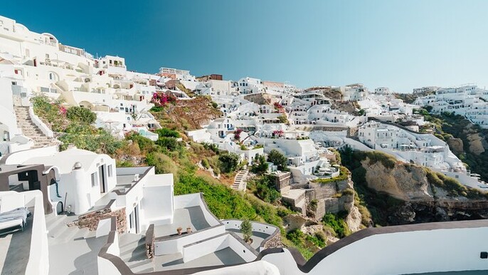 Discover Santorini’s Best in One Day