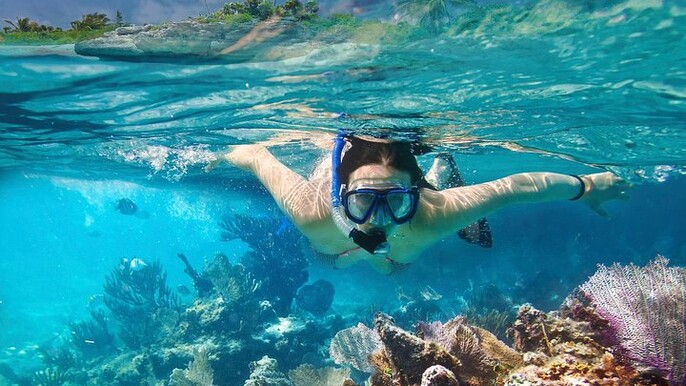 Snorkeling in Unawatuna
