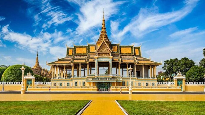 Siem Reap to Phnom Penh 1 day tour