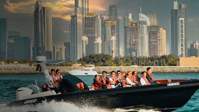1-Hour Dubai Tour by Black Boat