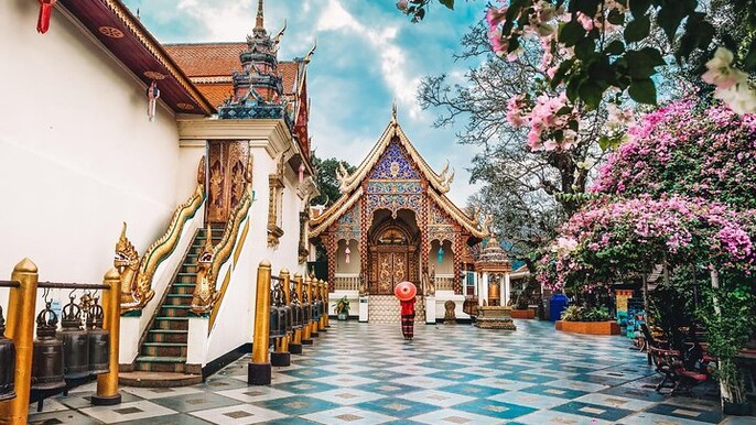 Doi Suthep and Wat Pha Lat Sunrise Small Group Tour – Half Day