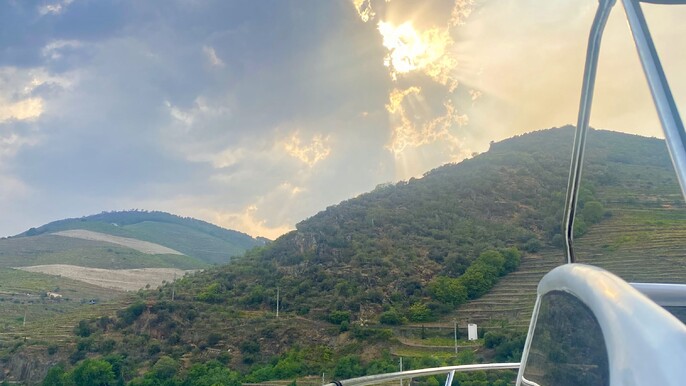 Cruzeiro ao Pôr do Sol