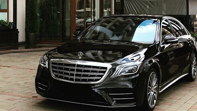 Airport Transfer: Salzburg Airport SZG to Salzburg by Luxury Car