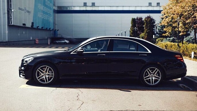 Airport Transfer: SIN Airport to Singapore by Business Car