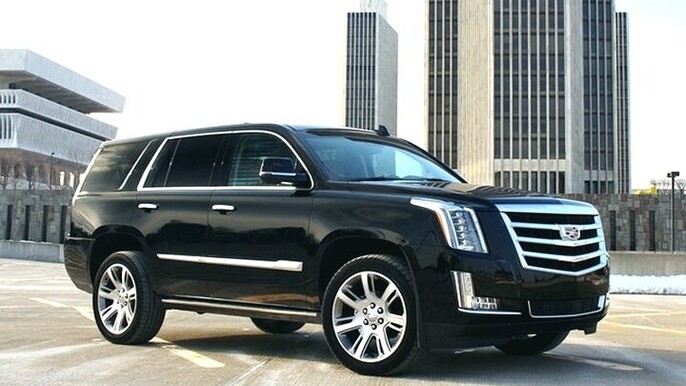 Arrival Transfer: Pearson Airport YYZ to Toronto by Luxury SUV