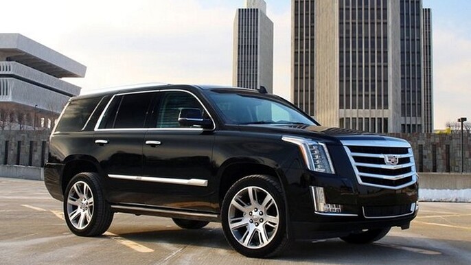 Arrival Private Transfer: Vancouver Airport YVR to Vancouver in Luxury SUV