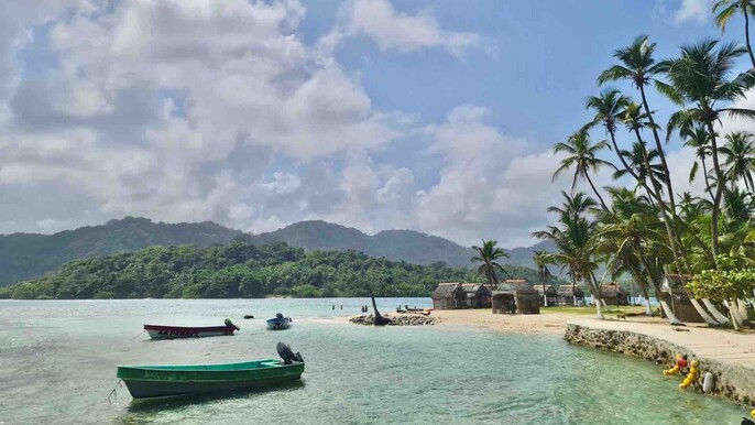 Isla Grande Panama – Caribbean Island Hopping