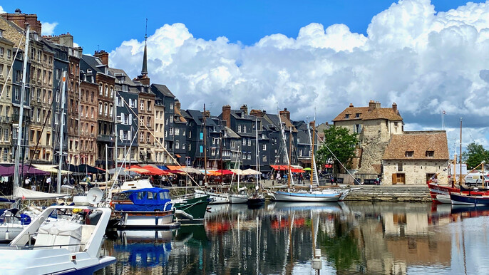 Private Rouen Giverny Honfleur Live Guided by Mercedes from Paris.