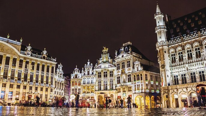 Brussels Private & Personalized Christmas Tour with a Local Guide