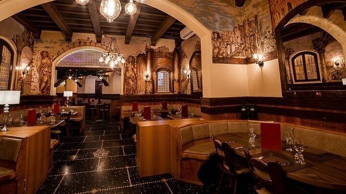Dining activity:eat like a Roman(Restaurant up 19 people in Rome)