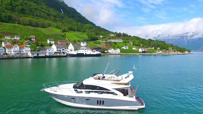 4 Day Bergen - Hardangerfjord private fjord-cruise