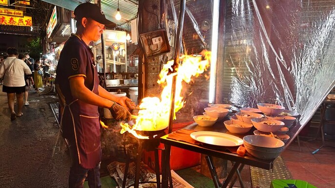 Bangkok Night Foodie Tour in Chinatown