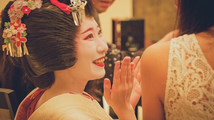 Asakusa 2hr Guided Tour and 2hr Authentic Geisha Experience