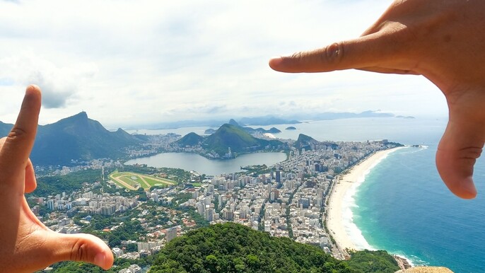 Trilha do Morro Dois Irmãos com guia local e vista inesquecível