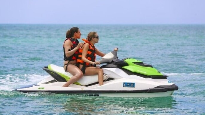 Jet Skiing in Pasikudah
