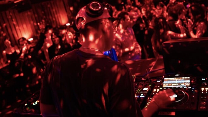New York: Saturday Night Party with VIP Entry