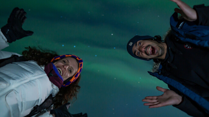 Rovaniemi: Northern Lights Bus Hunting Tour - With 3 Expert Guides