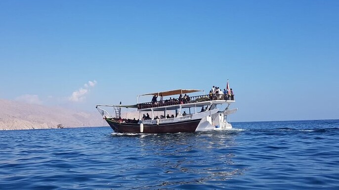 Musandam Boat Trip Fishing Snorkeling Lunch