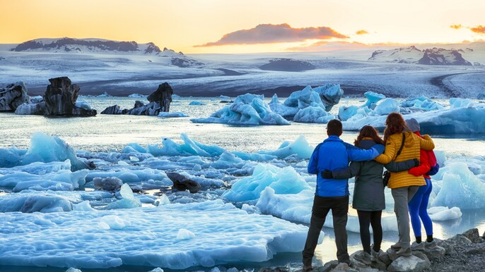 Jökulsárlón Glacier Lagoon: Guided Bus Tour