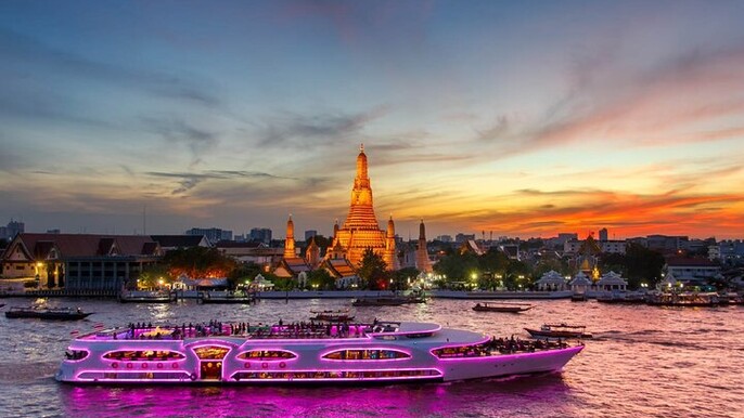 Grand Pearl Dinner Cruise on Bangkok River (with Hotel transfers)