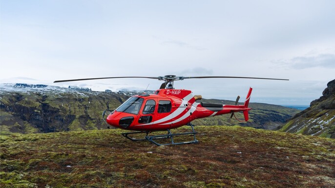 Glacier Edge Helicopter Tour from Skaftafell with Landing – Icefalls & Glacial Vista