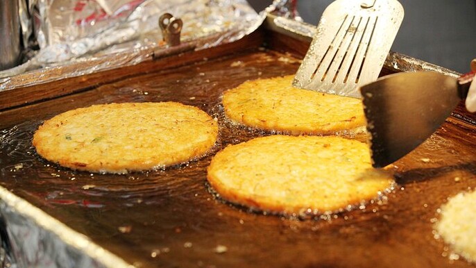 Seoul Market Street Food Tour with Pro Local Guide