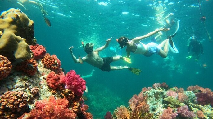 Koh Lipe 4 Islands Snorkeling and Sunset by Longtail Boat