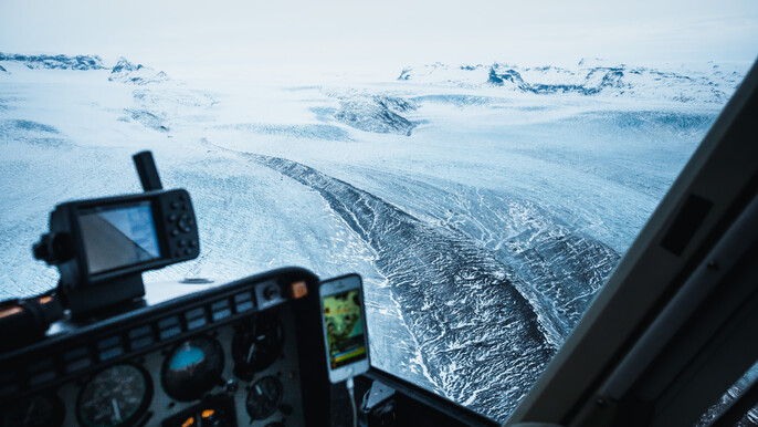 Glacier Lagoon Panorama – Full-Day Helicopter Tour from Reykjavík