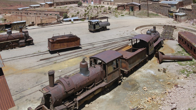 Tomave Hot Springs: History, Relaxation & Andean Beauty