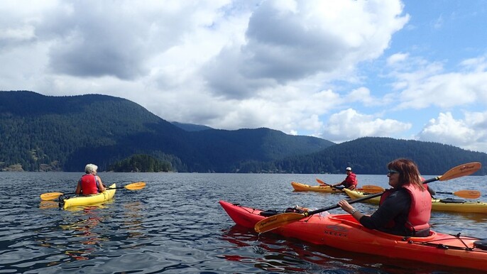 Deep Cove Kayaking & Photography Escape