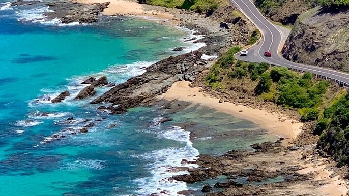 Explore 12 Apostles and Great Ocean Road