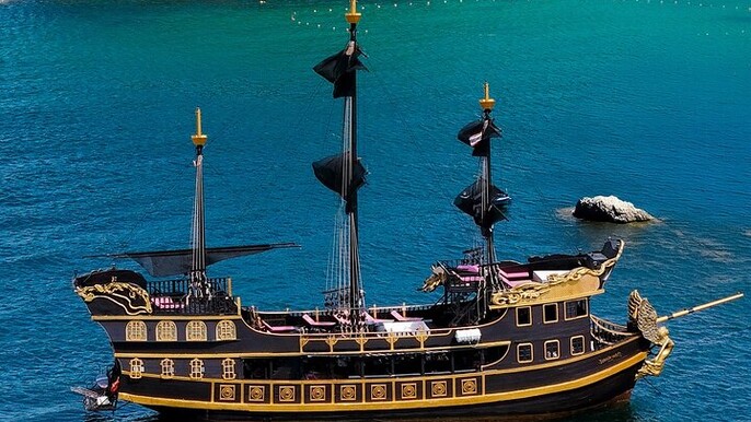 Pattaya Pirate Cruise to Koh Larn with Sunset Party