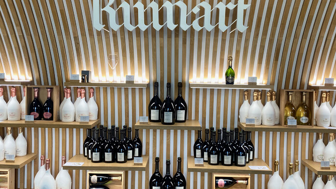 GRAND VINTAGE Ruinart Veuve Clicquot Private Champagne from Paris.