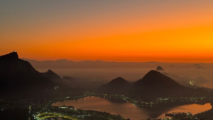 Nascer do Sol no Morro Dois Irmãos com guia local