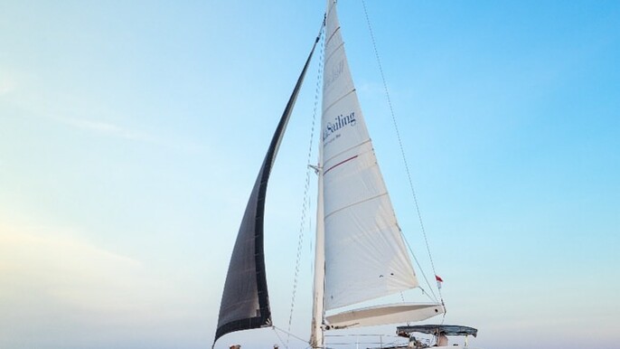 Sail Away: Day Escape to Lembongan Island on a Relaxing Cruise