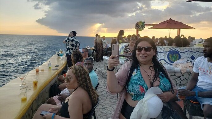 Negril Seven Mile beach, Catamaran Cruise ,Parasailing,with Sunset at Ricks Cafe
