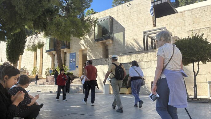 Delphi Skip-The-Line Private Tour with Licensed Guide & Admission