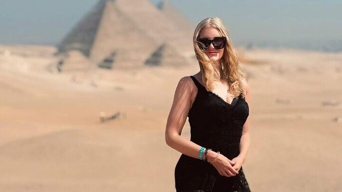 VIP Private Tour Pyramids Giza and 3rd Pyramid the Barone Palais