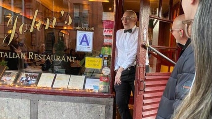 True Crime NYC: Mafia Walk w/Ret. NYPD Detective & Local Food