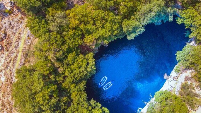 Half Day Private Tour Caves and Wine of Kefalonia