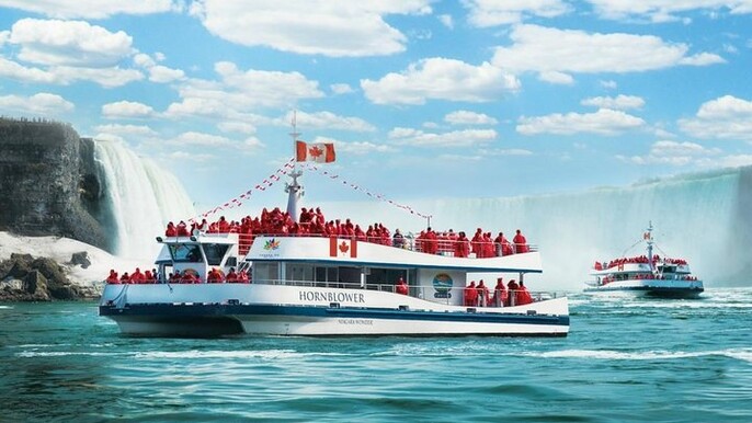 Half-Day Canadian Side Sightseeing Tour of Niagara Falls with Cruise & Lunch