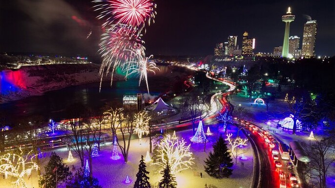 From Toronto:Winter Festival of Lights Niagara Falls Evening Tour