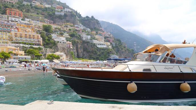 Private Boat Tour of Amalfi Coast: Positano & Amalfi