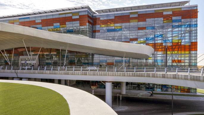 Yerevan Airport Private Transfer (EVN⇄Hotel)