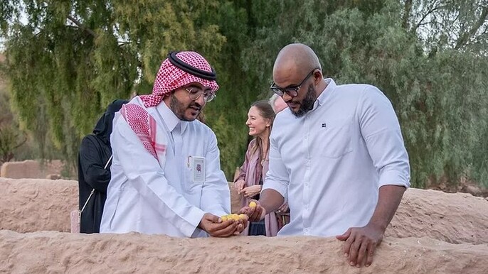 Old Town to Oasis A Twilight Heritage Walk