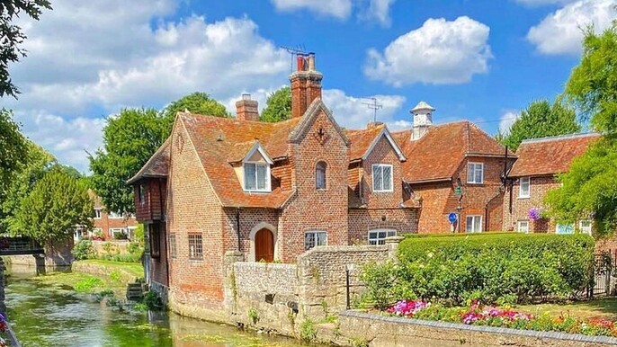 Seven Sisters Cliffs and Brighton Day Trip