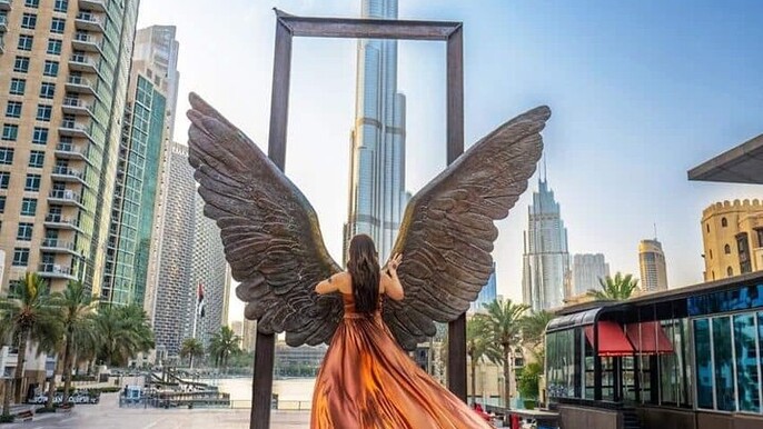 Flying Dress With Burj Khalifa Views & Videography Shoot