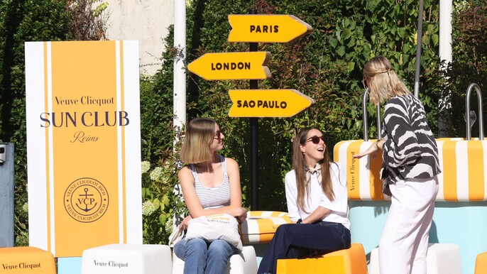 Veuve Clicquot, family grower day tour & lunch from Reims