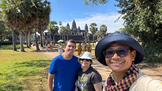 6 Day Cambodia Tour Phnom Penh to Angkor Wat